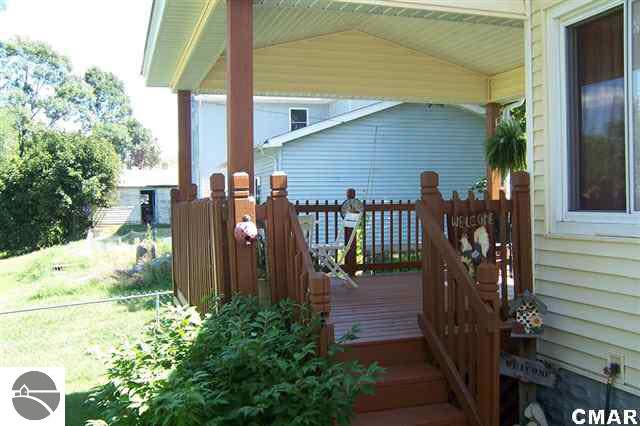 214 John R Street Clare, MI 48617 - Photo 4 of 16 1771291-3.JPG