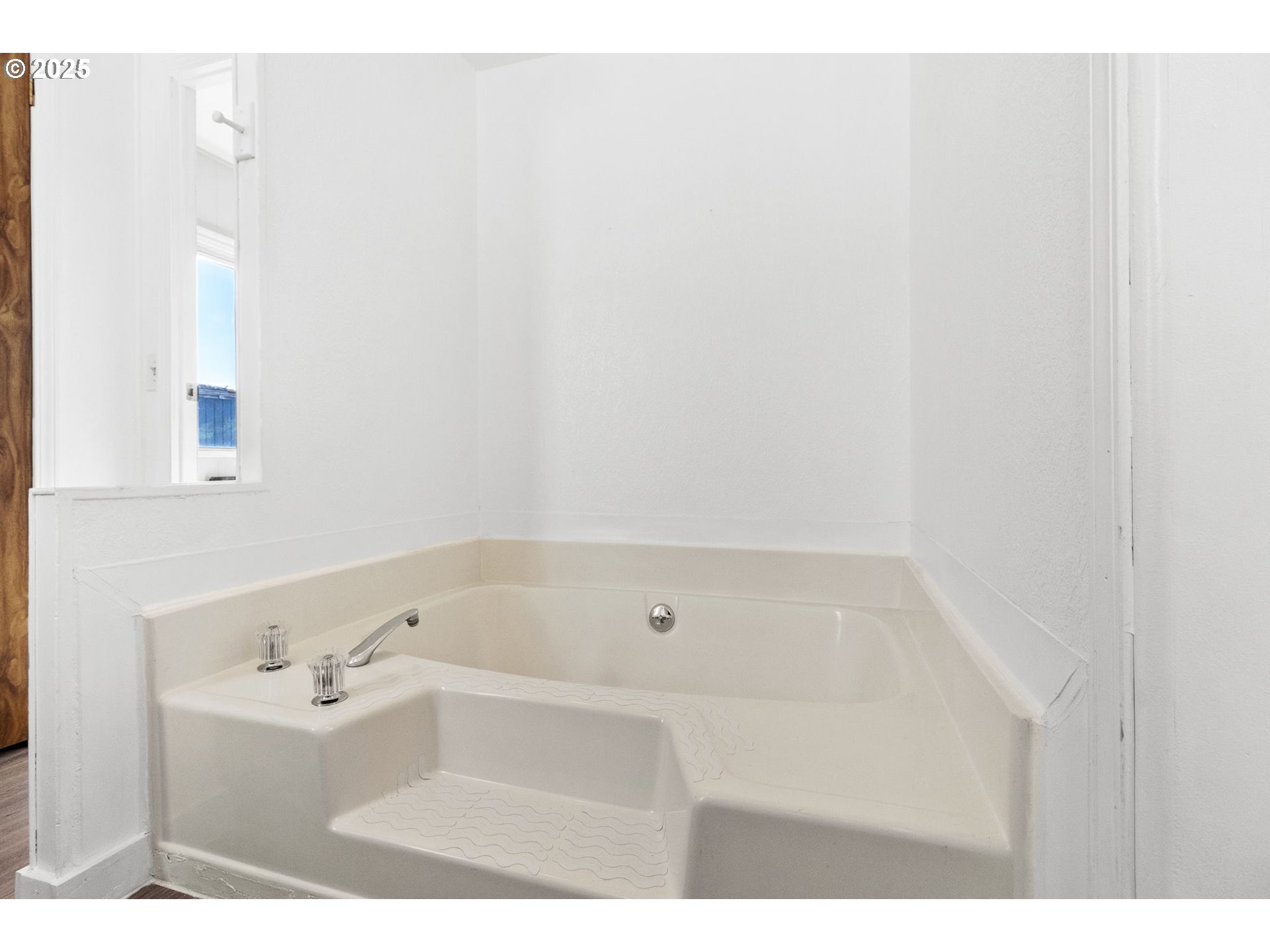 205 South 54th Street, Unit 115 Springfield, OR 97478 - Photo 23 of 34