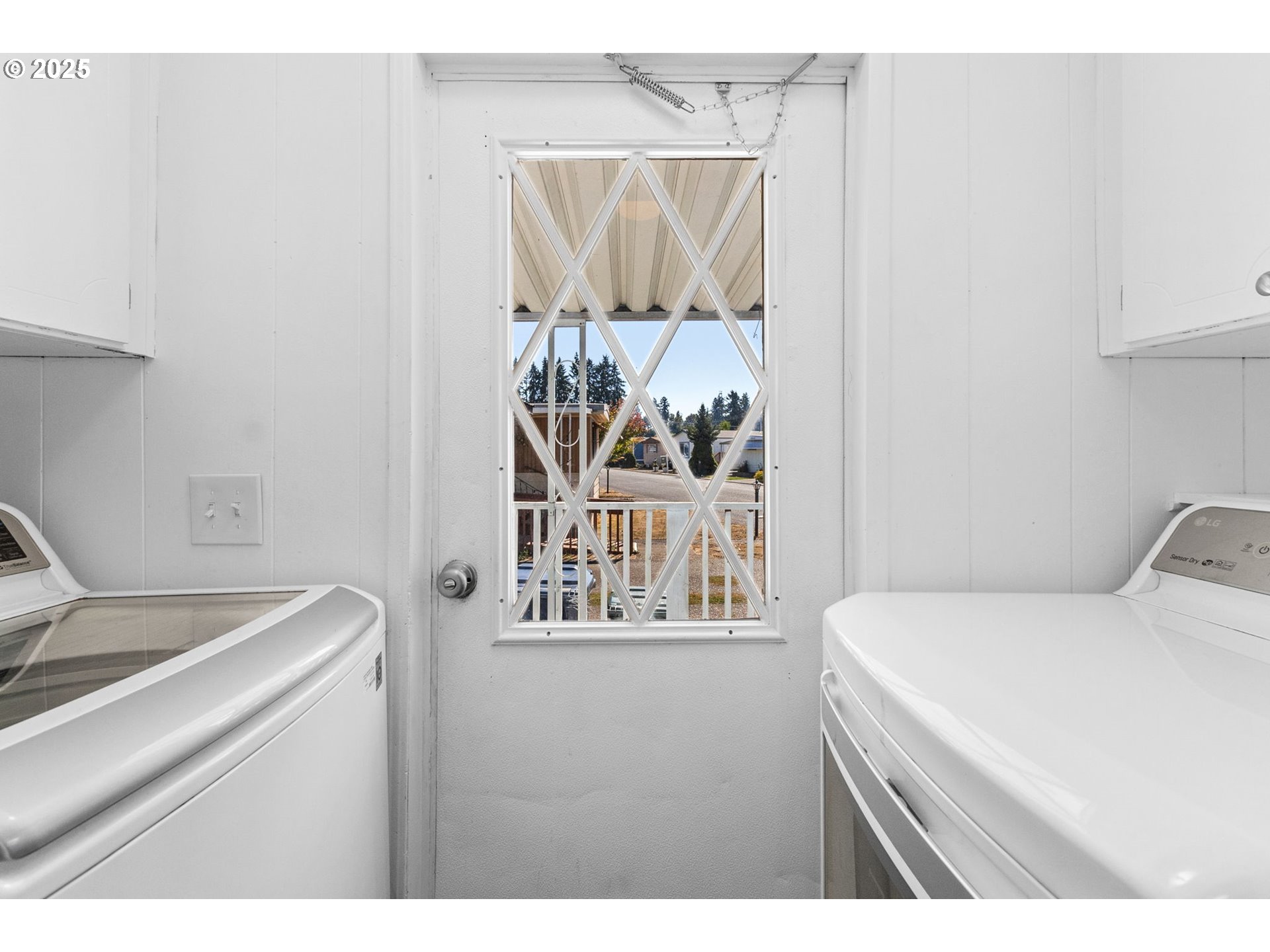 205 South 54th Street, Unit 115 Springfield, OR 97478 - Photo 24 of 34