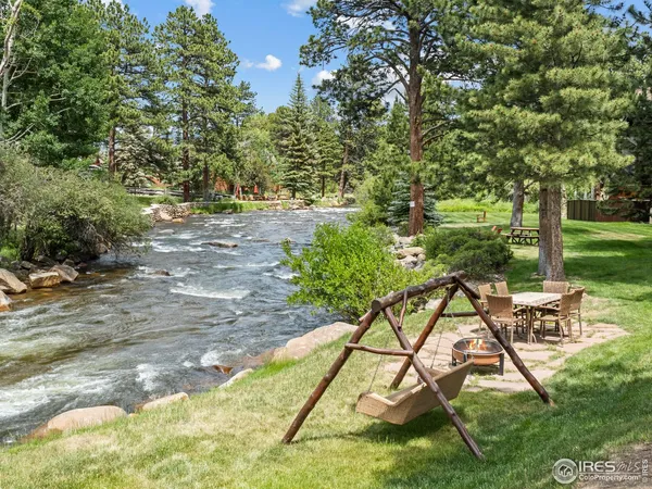 a view of an outdoor space and a yard