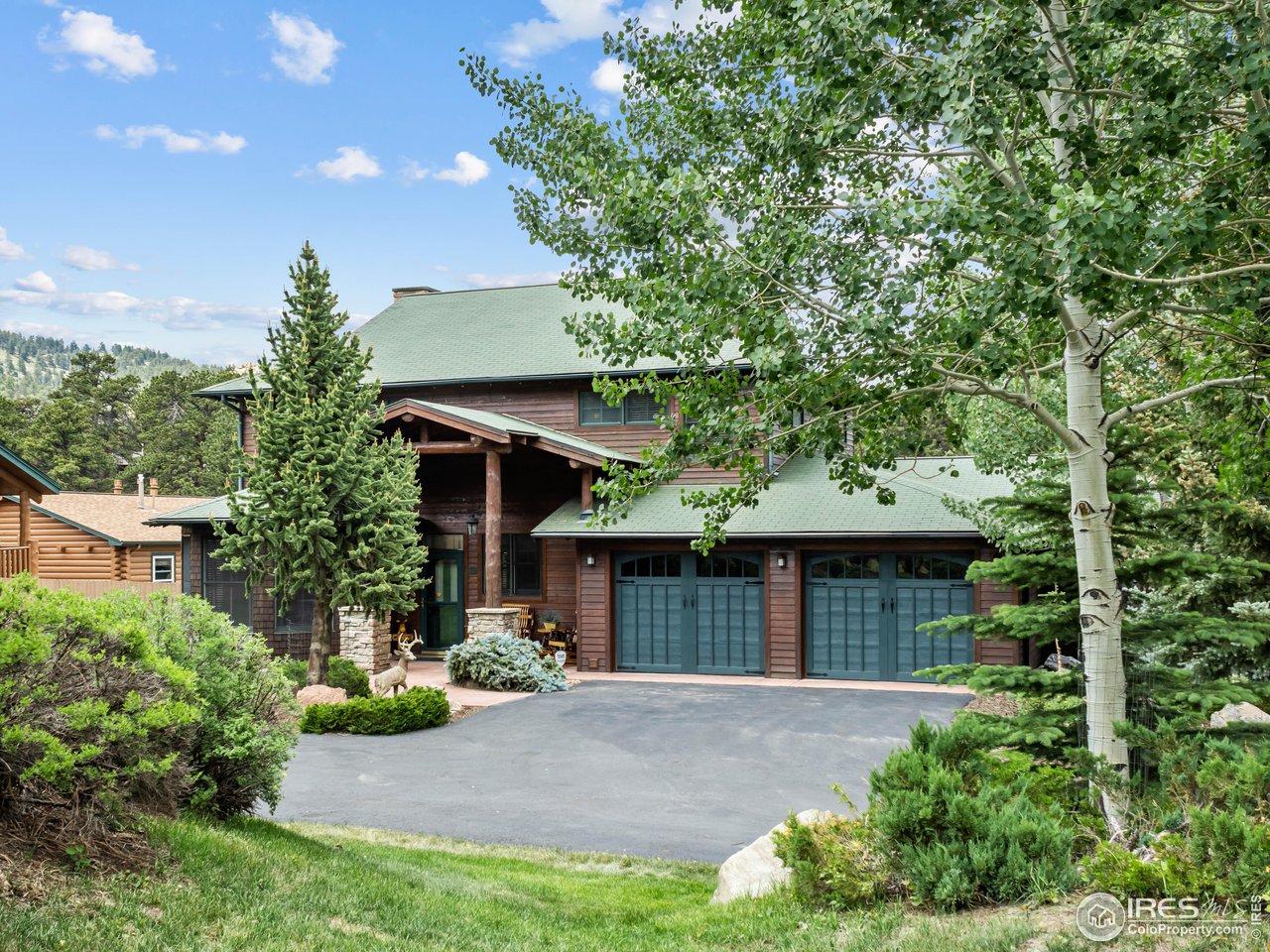 685 Riverside Drive Estes Park, CO 80517 - Photo 7 of 45 Attached 2-bay garage