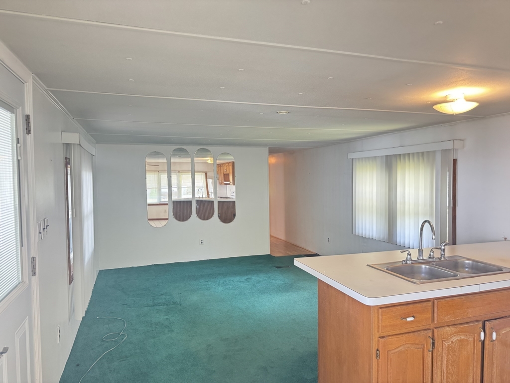 38 Hickory Road Taunton, MA 02780 - Photo 6 of 17