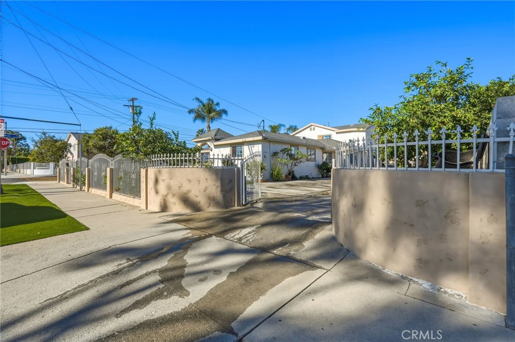 8630 Sharp Avenue Sun Valley, CA 91352 - Photo 51 of 62