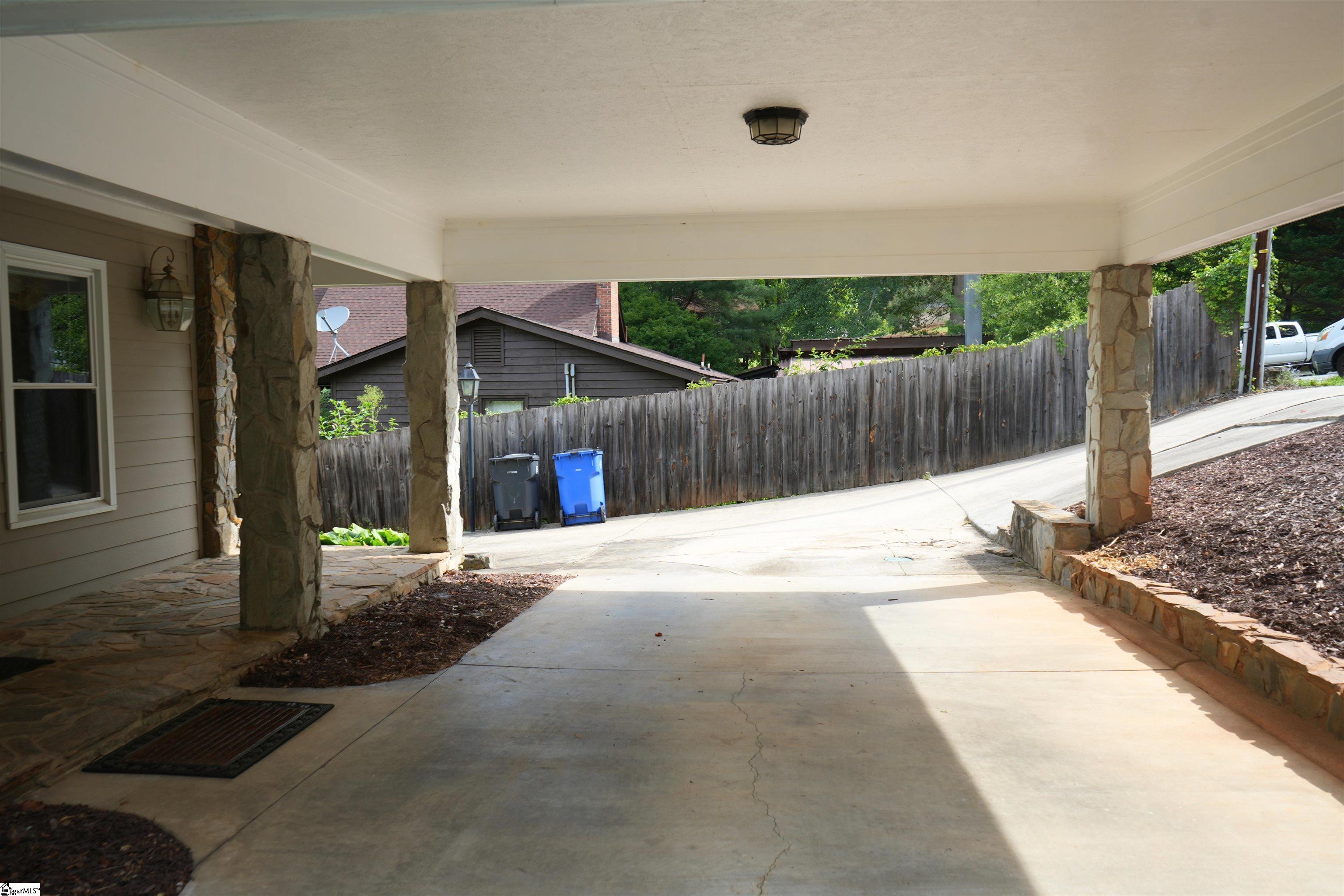 10 Scout Road Greenville, SC 29611 - Photo 5 of 39