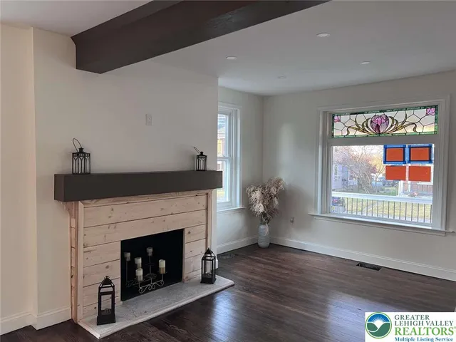 $489,000 | 322 Fairview Street, Coopersburg, PA 18036