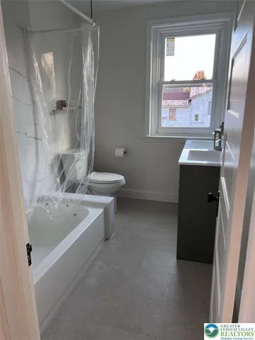 $489,000 | 322 Fairview Street, Coopersburg, PA 18036