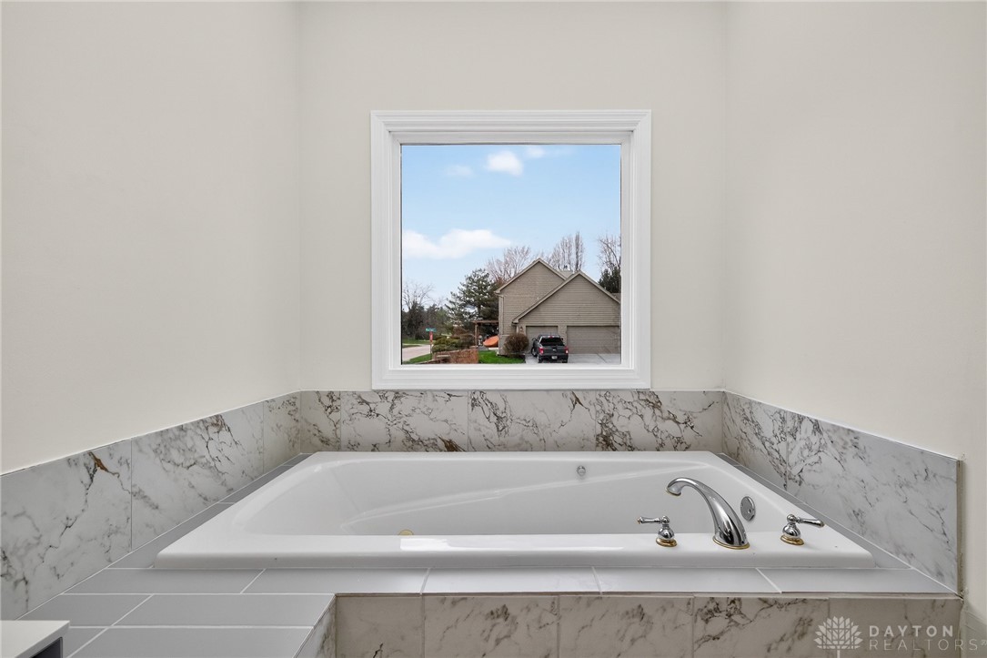 811 Wind Bluff Point Springboro, OH 45066 - Photo 29 of 70