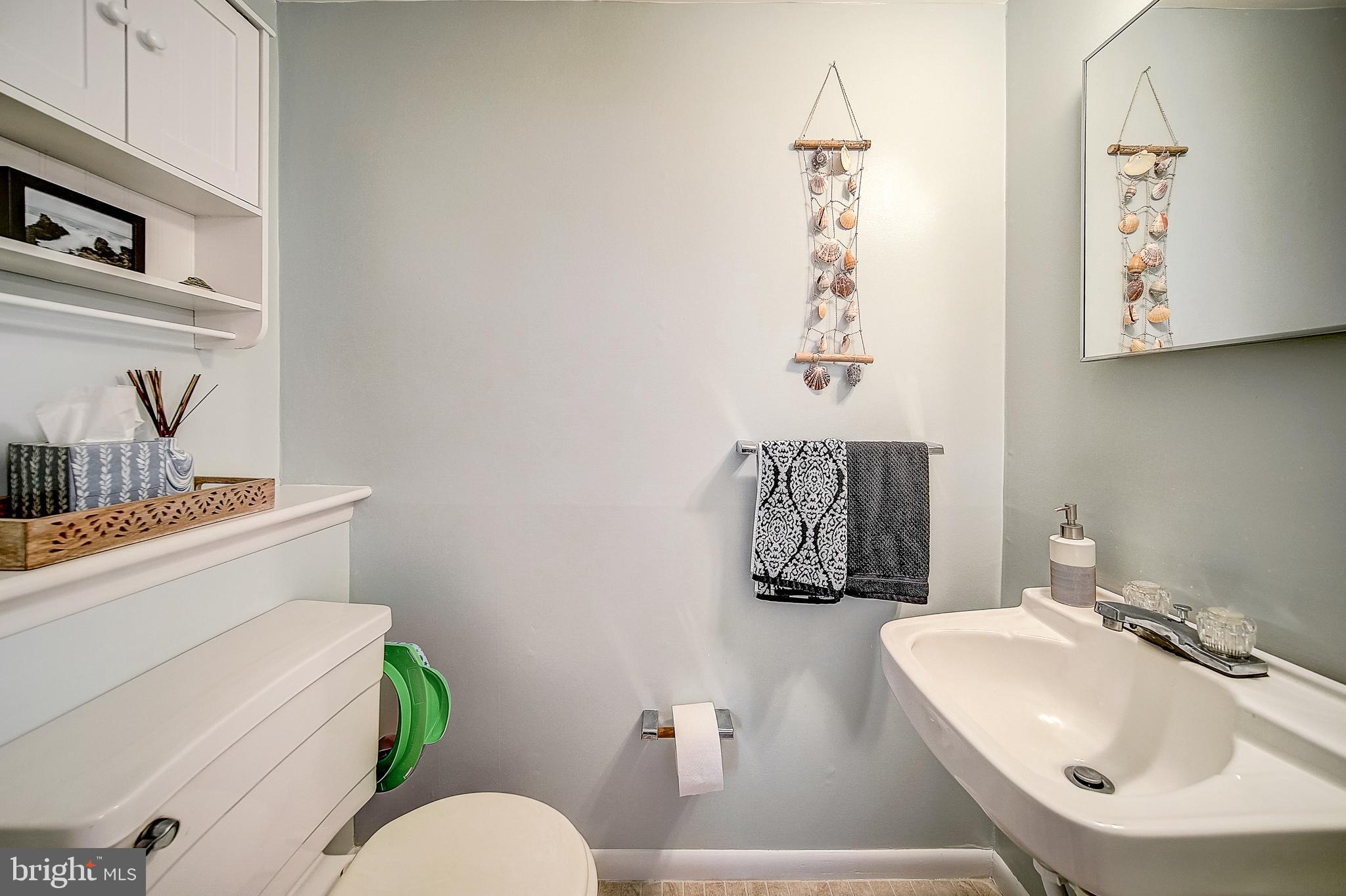 33 Overhill Road Stratford, NJ 08084 - Photo 13 of 24