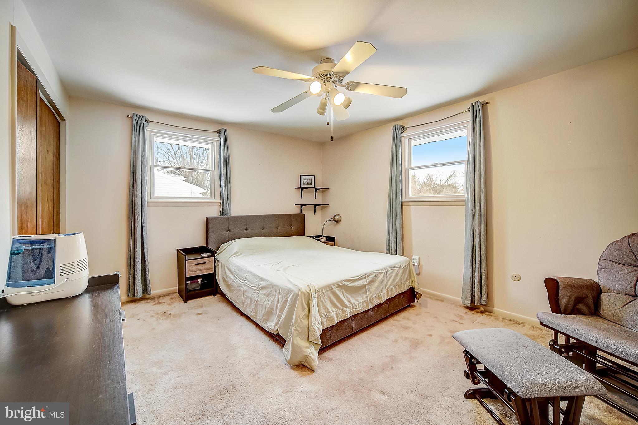 33 Overhill Road Stratford, NJ 08084 - Photo 14 of 24