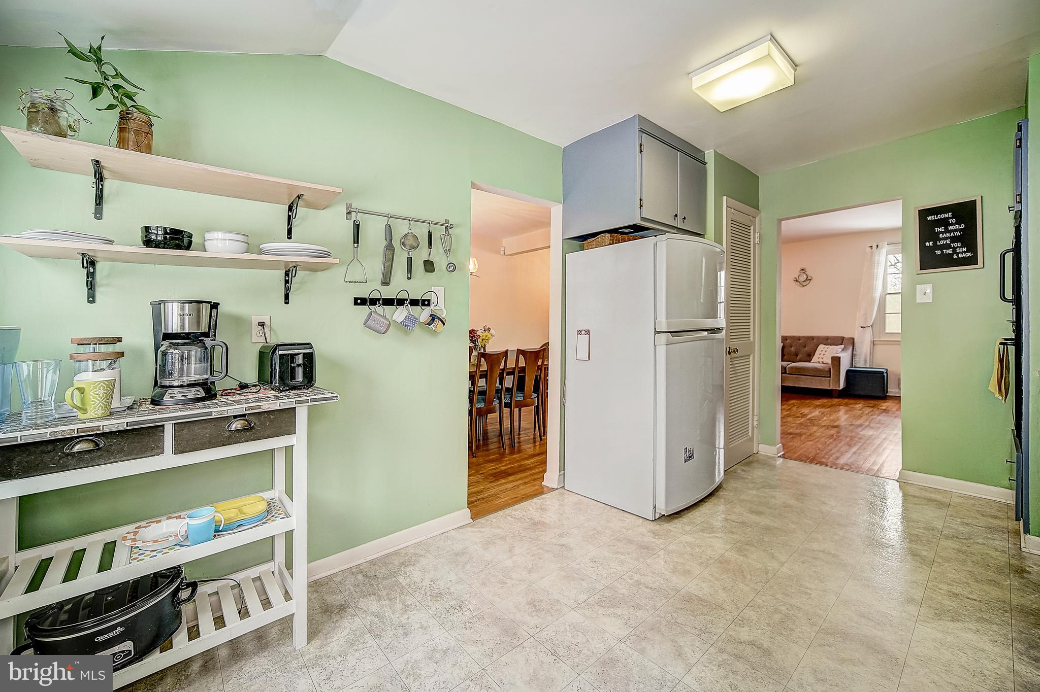 33 Overhill Road Stratford, NJ 08084 - Photo 9 of 24