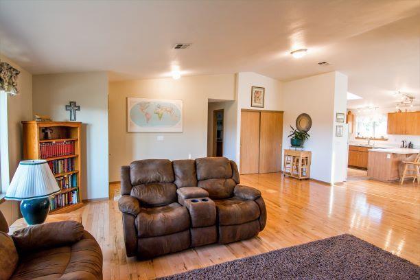 525 Judge Lane Central Point, OR 97502 - Photo 12 of 28 Additional Photo