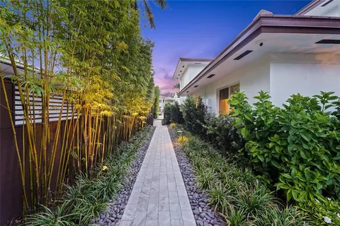$4,899,000 | 325 Seven Isles Drive, Fort Lauderdale, FL 33301