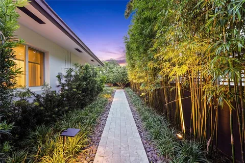 $4,899,000 | 325 Seven Isles Drive, Fort Lauderdale, FL 33301