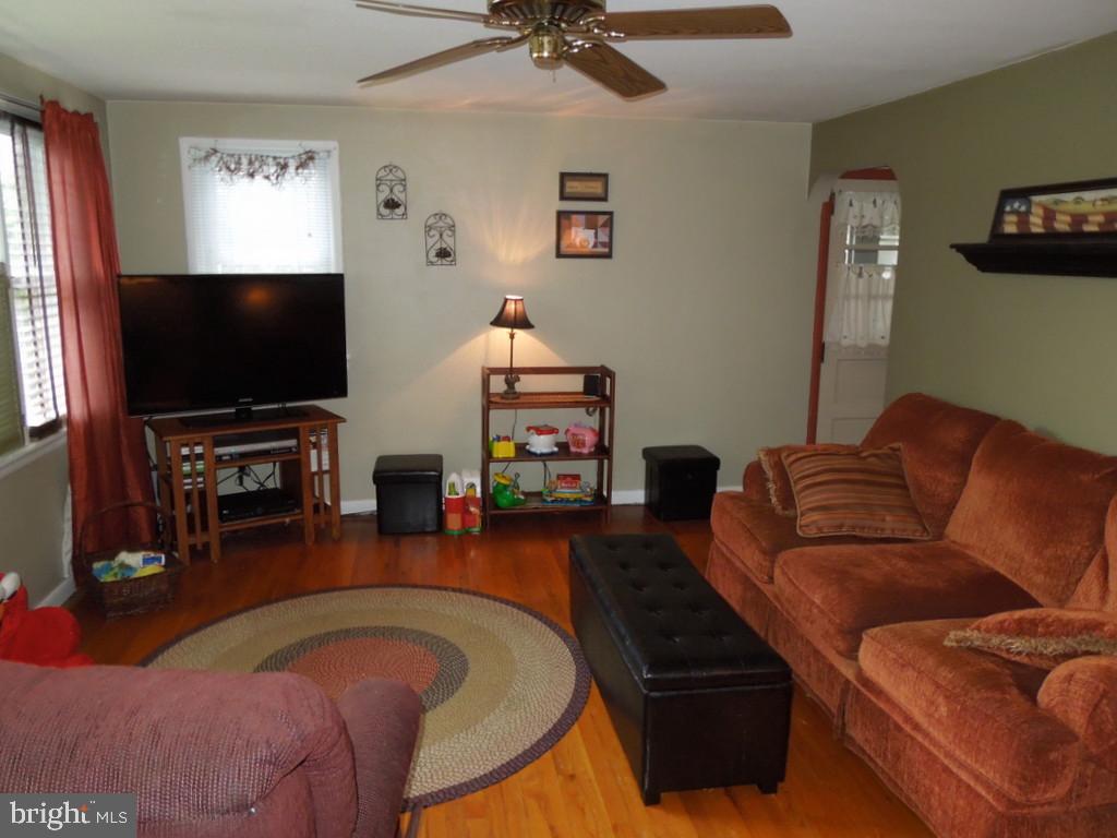 1140 Rohrerstown Road Lancaster, PA 17601 - Photo 3 of 15 Gallery Image 3
