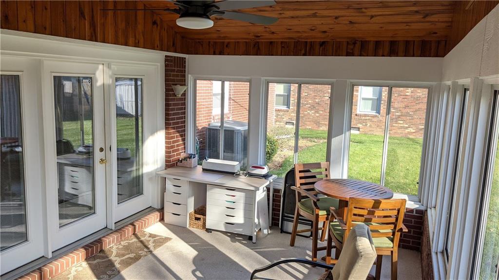3213 Greenbriar Road Anderson, IN 46011 - Photo 10 of 26 Gallery Image 10