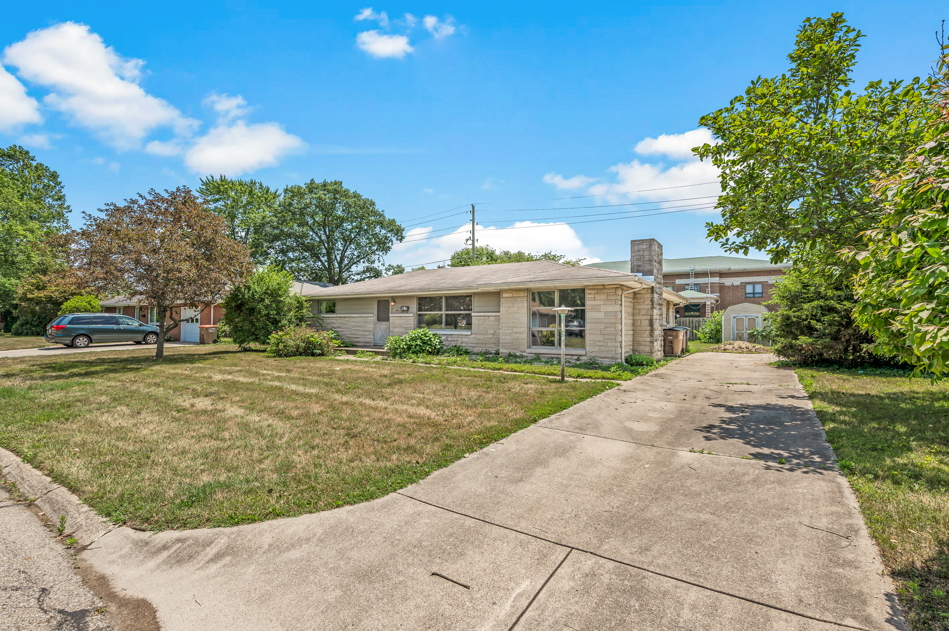 2641 18th Street Columbus, IN 47201 - Photo 2 of 52