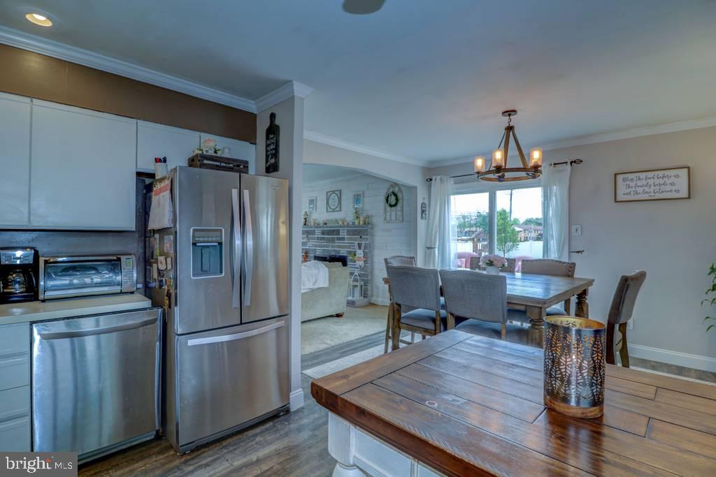 490 Oakland Road Woodbury, NJ 08096 - Photo 8 of 29 Stainless steel appliances