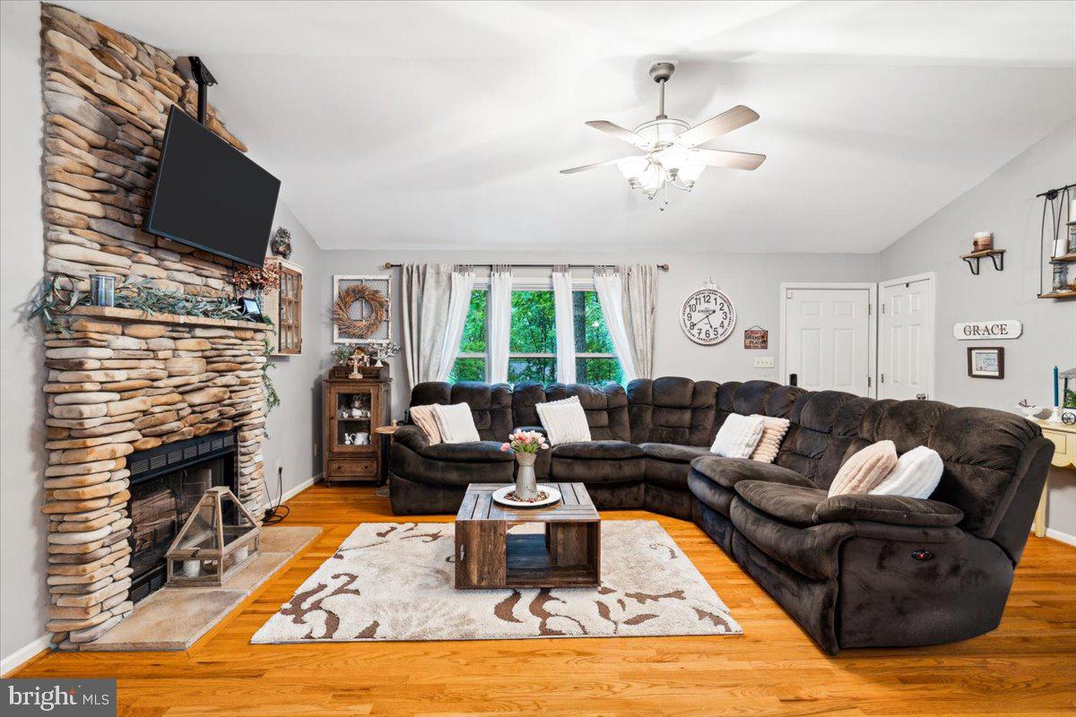6765 Balmoral Ridge New Market, MD 21774 - Photo 8 of 40 Gallery Image 8