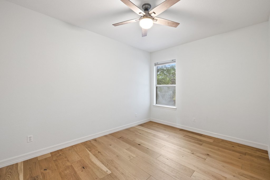 17133 Majestic Ridge Road Austin, TX 78738 - Photo 23 of 40