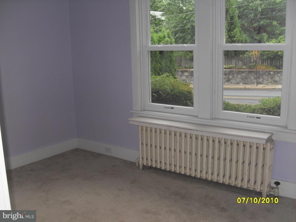 975 Quentin Road Lebanon, PA 17042 - Photo 6 of 12 Gallery Image 6