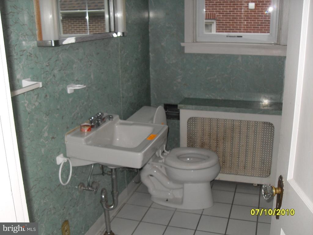 975 Quentin Road Lebanon, PA 17042 - Photo 9 of 12 Gallery Image 9