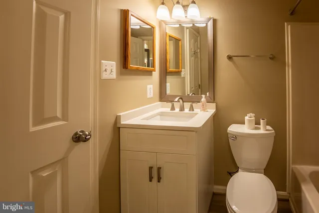 $2,000 | 9924 Grapewood Court, Manassas, VA 20110