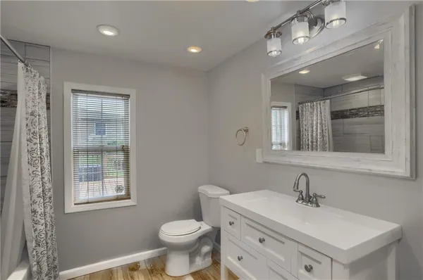 $325,000 | 110 Oakville Road, Beaver Falls, PA 15010