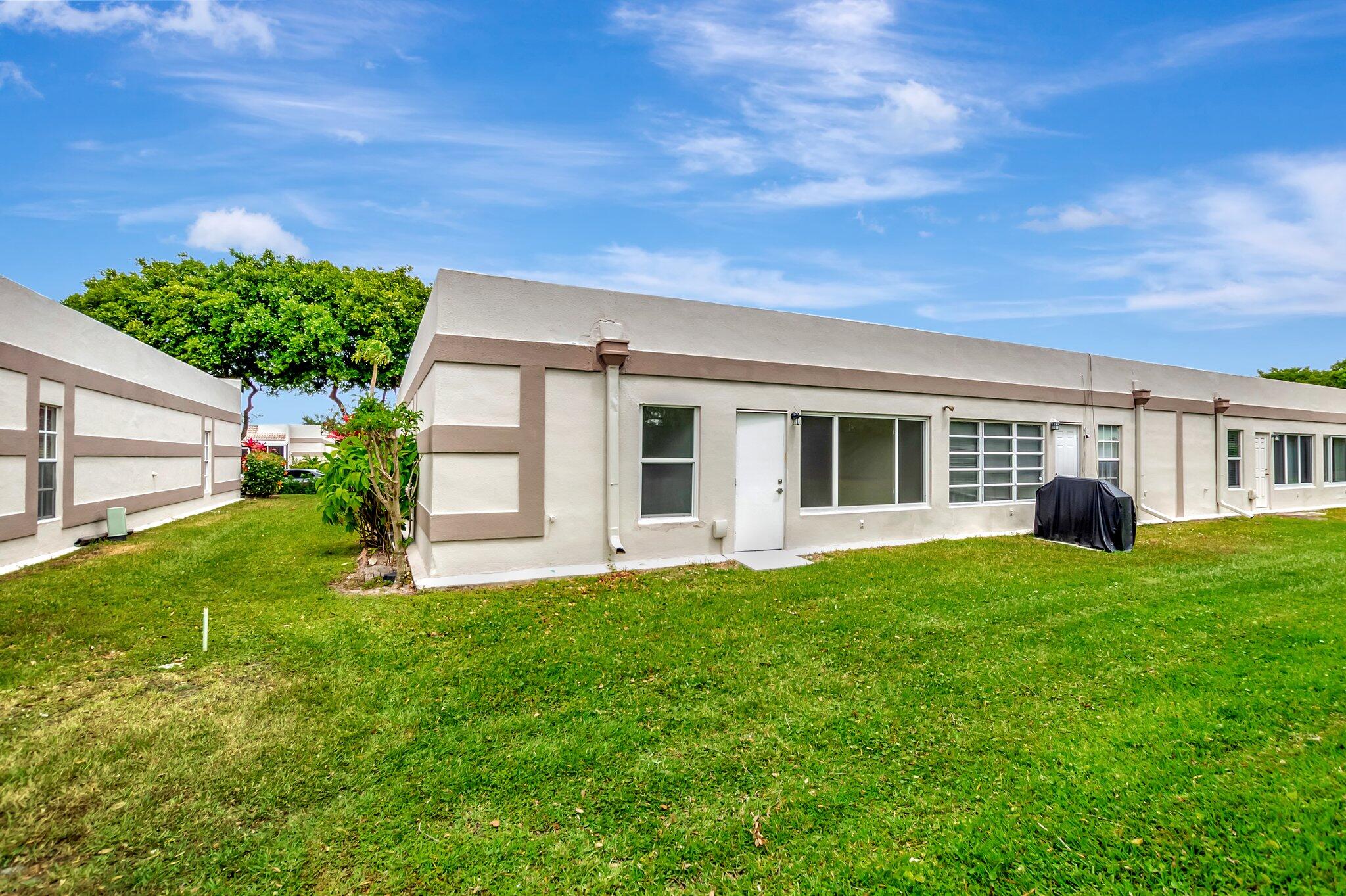9070 Fairbanks Lane, Unit 1 Boca Raton, FL 33496 - Photo 24 of 45 25-web-or-mls-DSC_0309