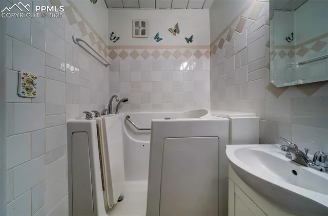 $350,000 | 909 South Arcadia Street, Colorado Springs, CO 80903