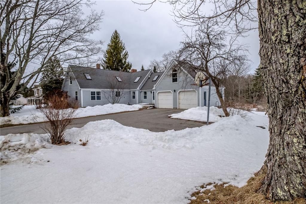 313 Tuttle Road Cumberland, ME 04021 - Photo 1 of 35 Welcome to 313 Tuttle Road