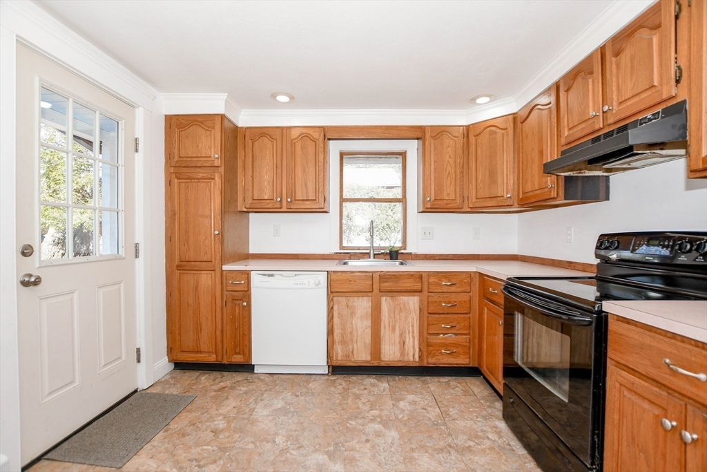 5 Hermitage Road Marion, MA 02738 - Photo 6 of 36