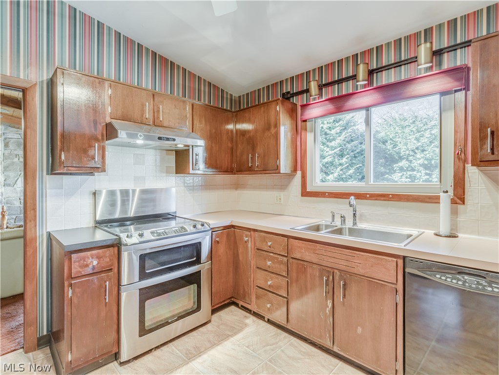 322 Ormsby Road Akron, OH 44333 - Photo 6 of 14 Gallery Image 6