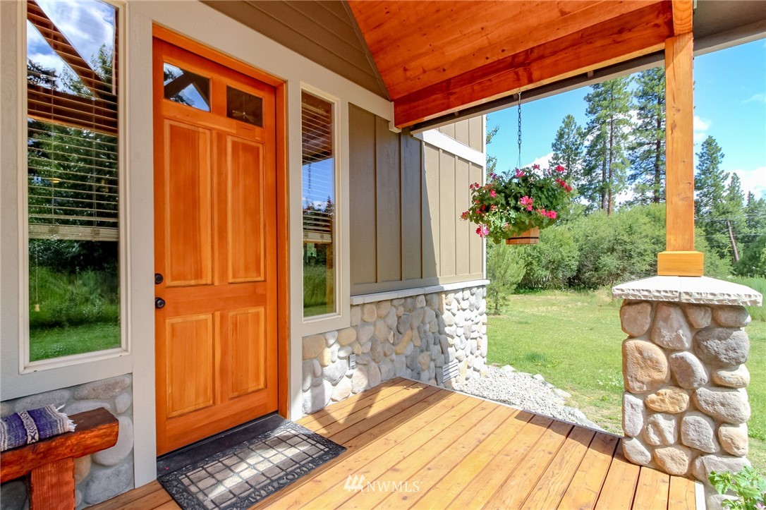 6040 Westside Road Cle Elum, WA 98922 - Photo 2 of 25 Gallery Image 2