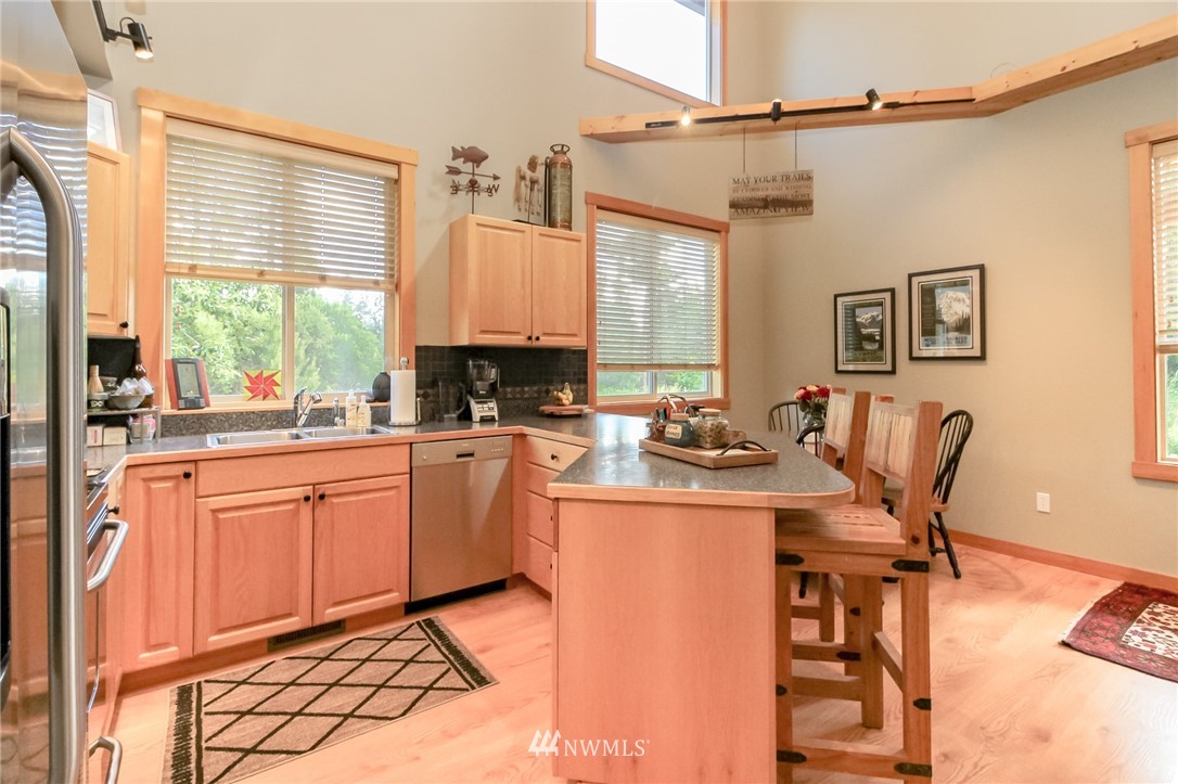 6040 Westside Road Cle Elum, WA 98922 - Photo 11 of 25 Gallery Image 11