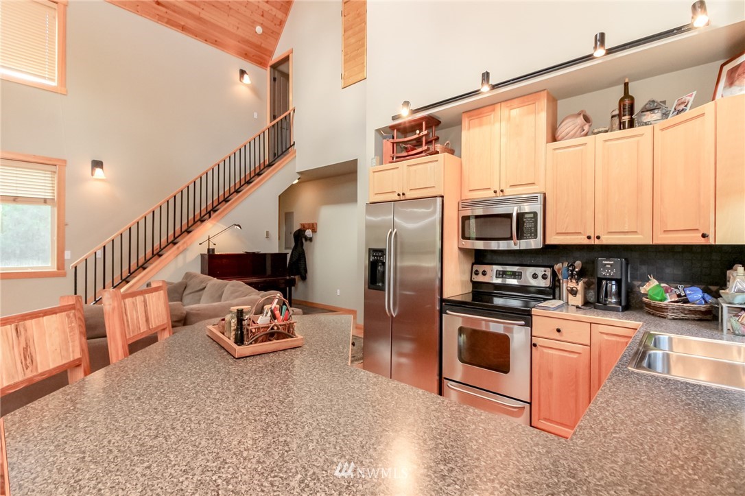 6040 Westside Road Cle Elum, WA 98922 - Photo 9 of 25 Gallery Image 9