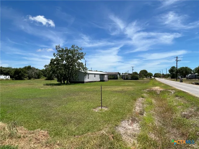 $155,000 | 204 North 4th Street, Seadrift, TX 77983