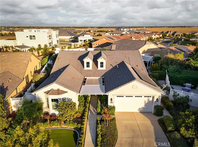 a view of a pathway in outside of the house along with trees