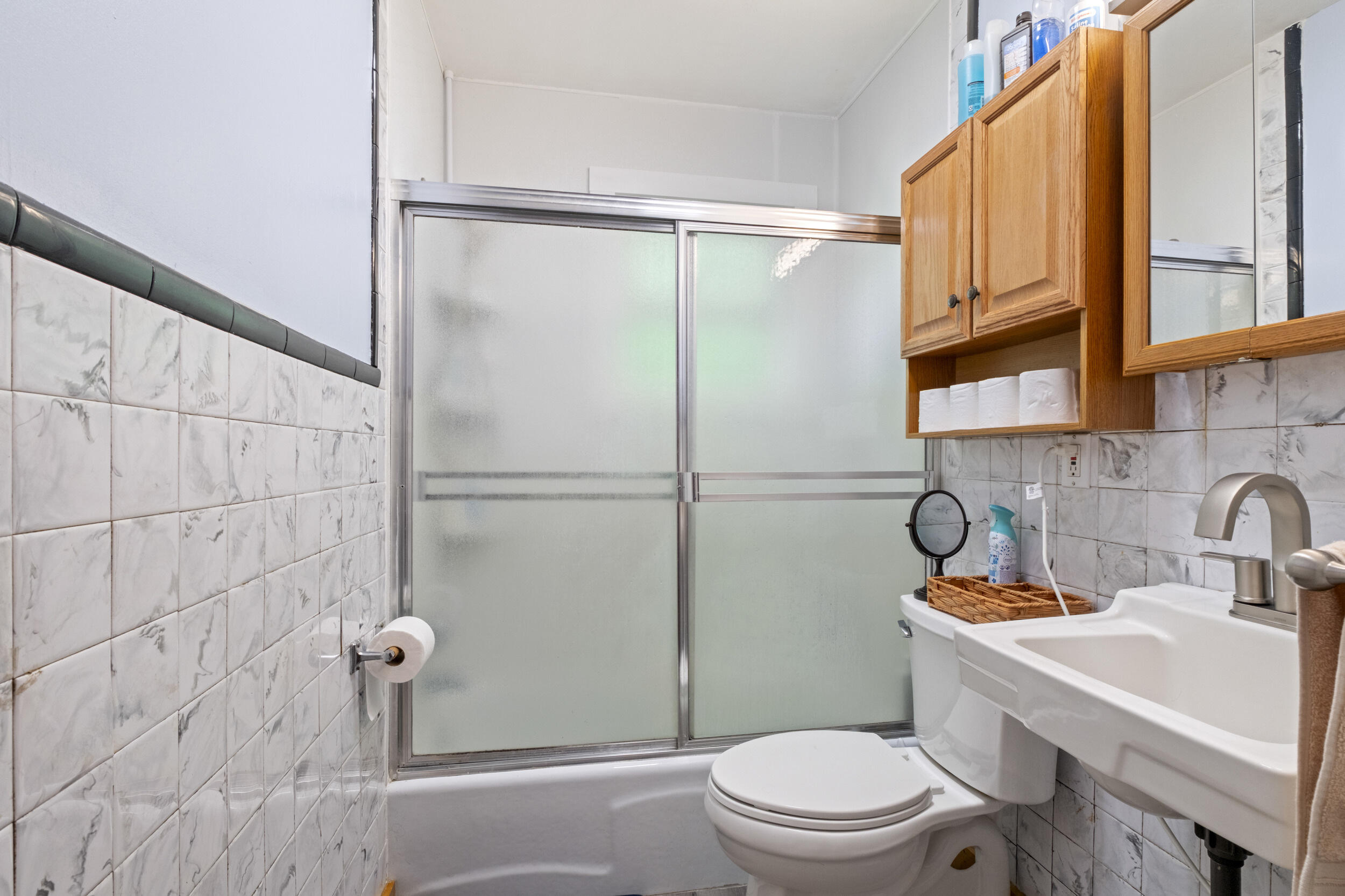 417 Main Street Readfield, ME 04355 - Photo 31 of 45 417_main_st-interior-17