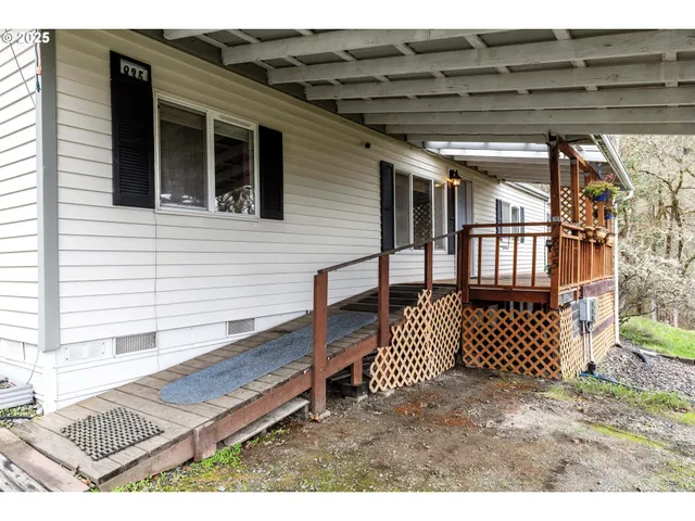 $465,000 | 835 Glengary Loop Road, Roseburg, OR 97470