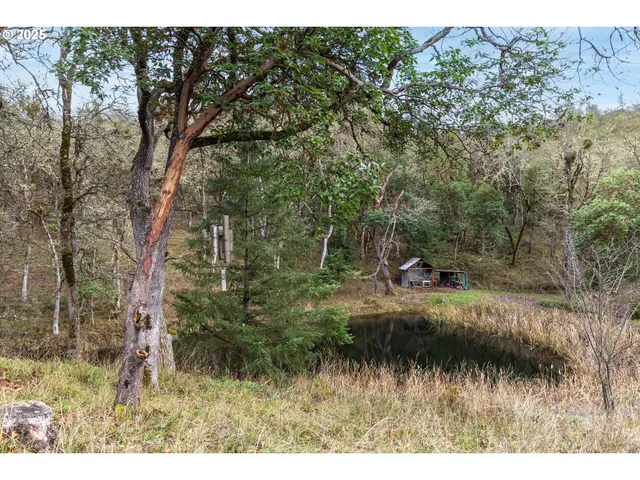 $465,000 | 835 Glengary Loop Road, Roseburg, OR 97470