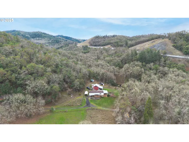 $465,000 | 835 Glengary Loop Road, Roseburg, OR 97470