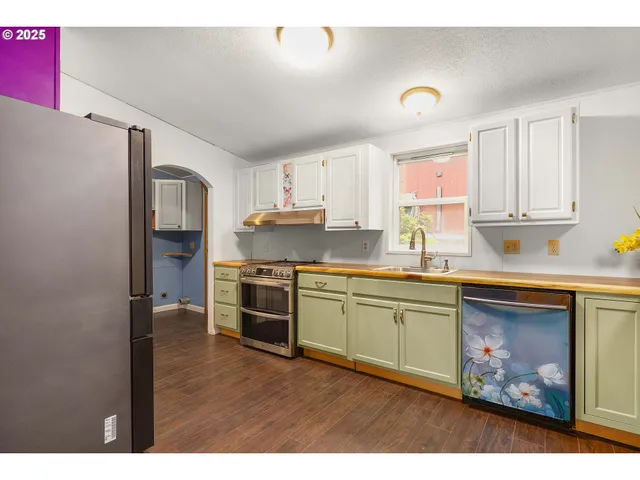 $465,000 | 835 Glengary Loop Road, Roseburg, OR 97470