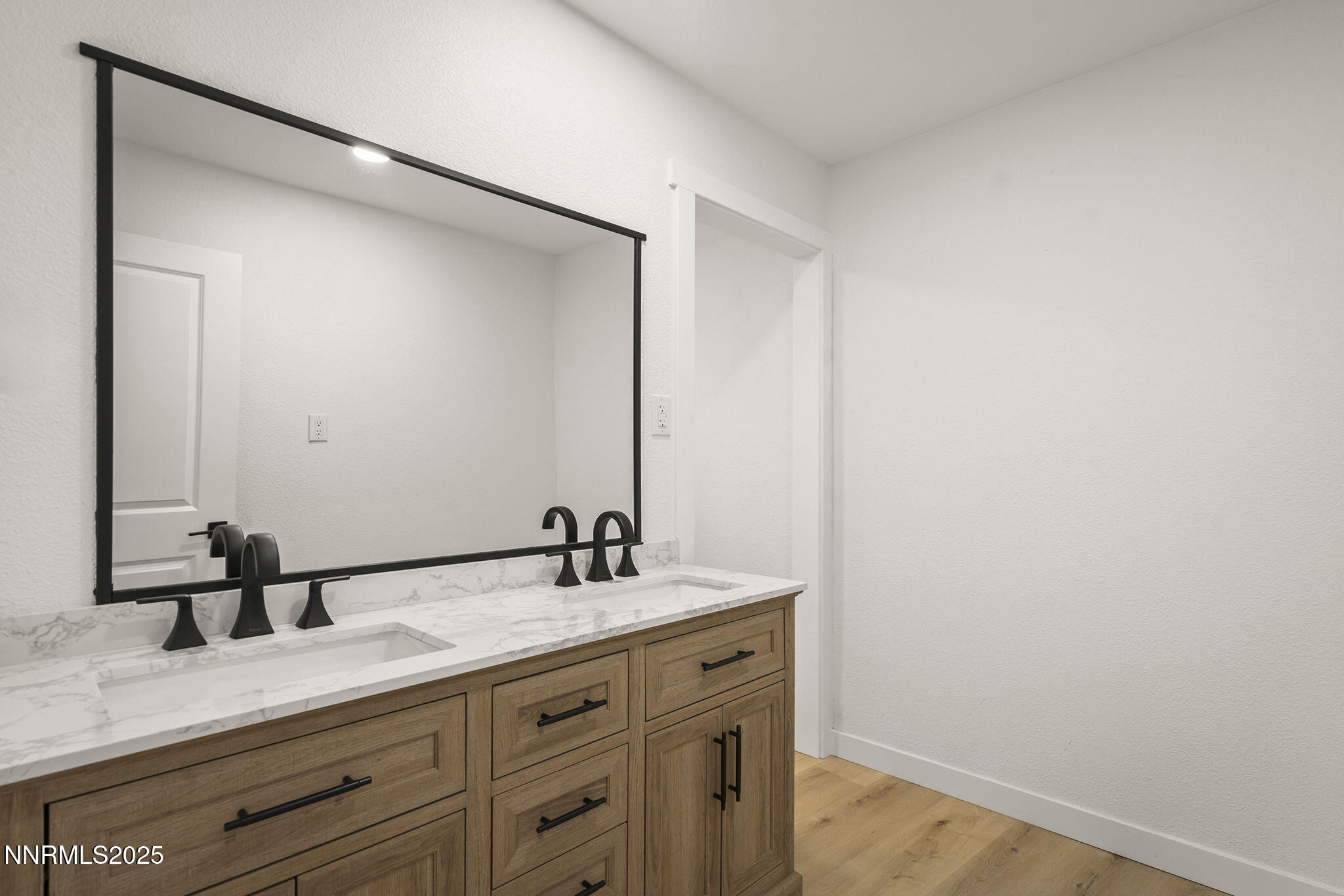 2920 West Moana Lane Reno, NV 89509 - Photo 19 of 27 19-web-or-mls-_DSC0480