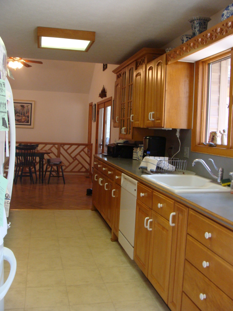 2677 White House Road Moneta, VA 24121 - Photo 10 of 30 Kitchen