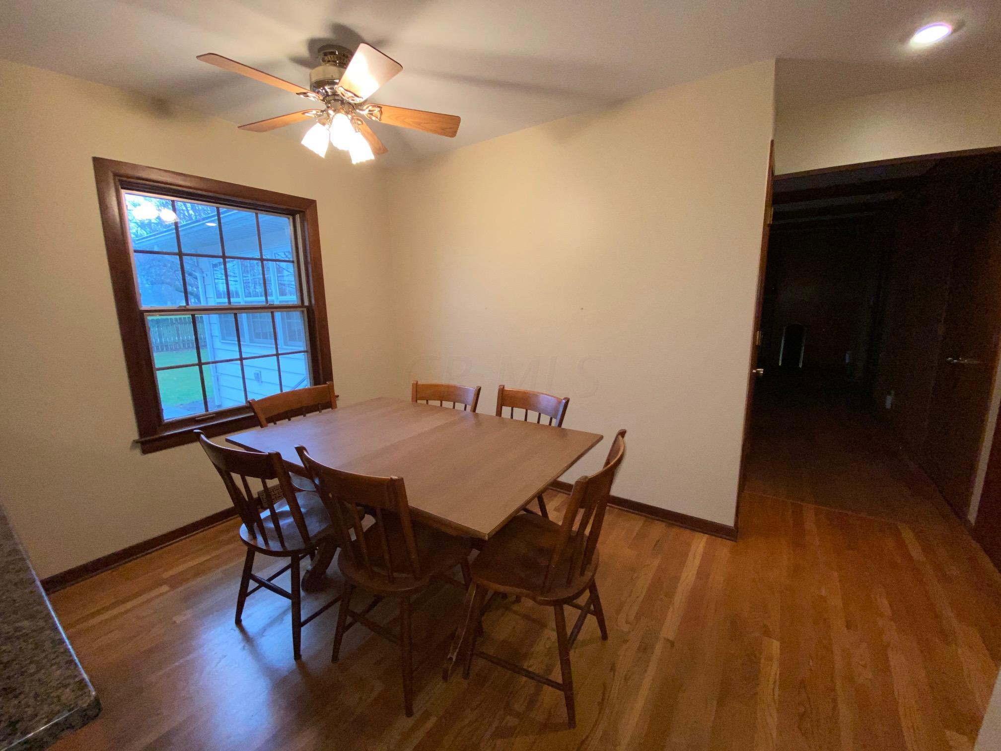 1977 Lytham Road Columbus, OH 43220 - Photo 12 of 35