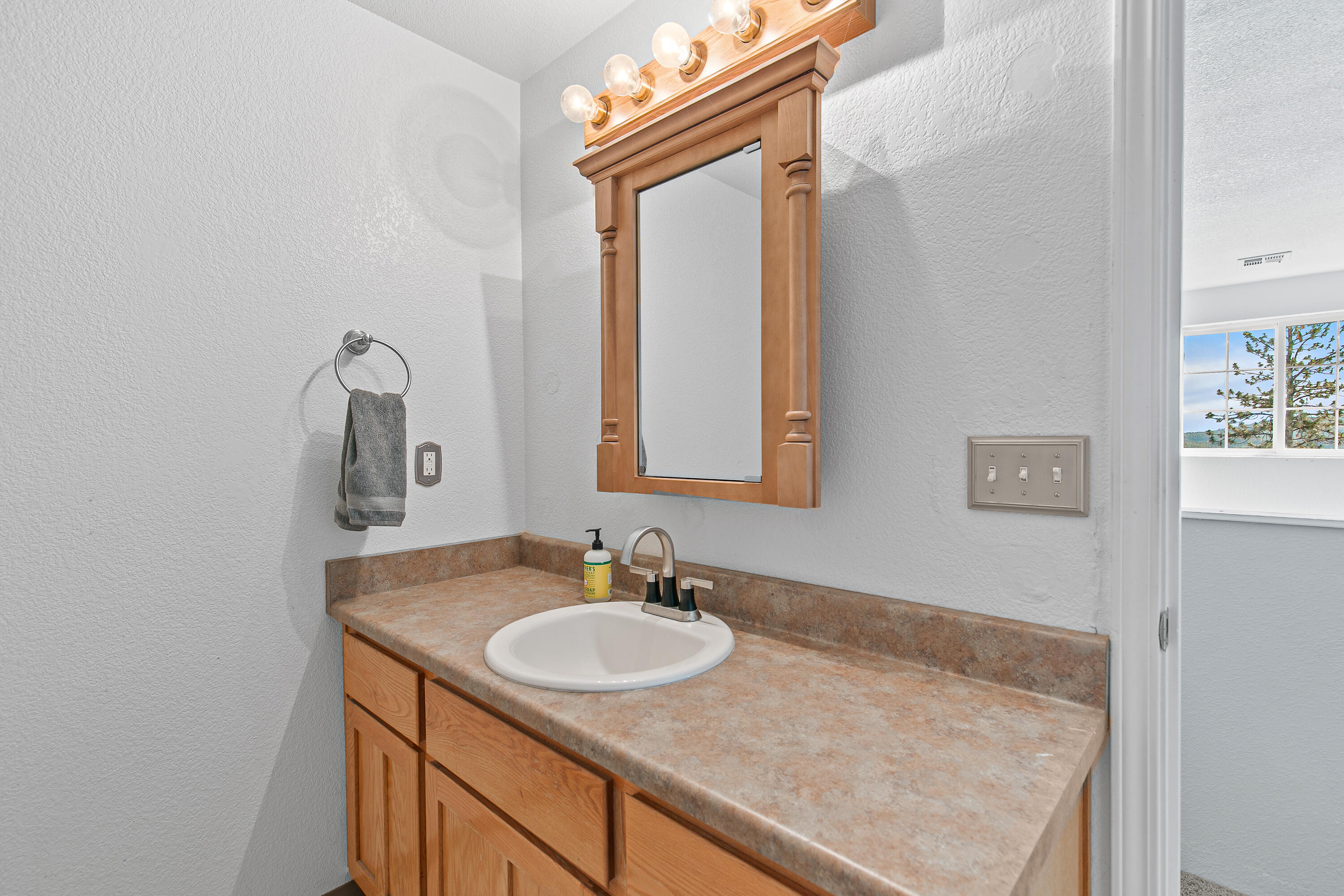 505 Wren Ridge Drive Eagle Point, OR 97524 - Photo 25 of 49 25