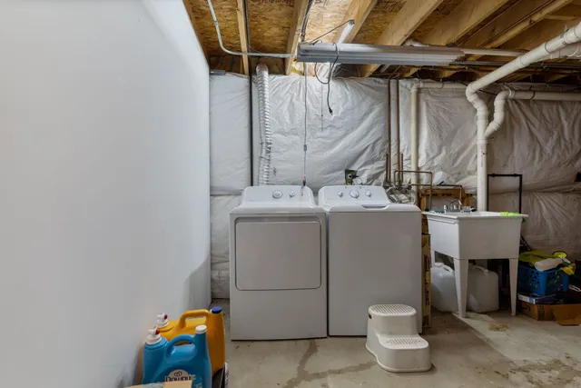 $349,000 | 3007 Art Schultz Drive, Plainfield, IL 60586