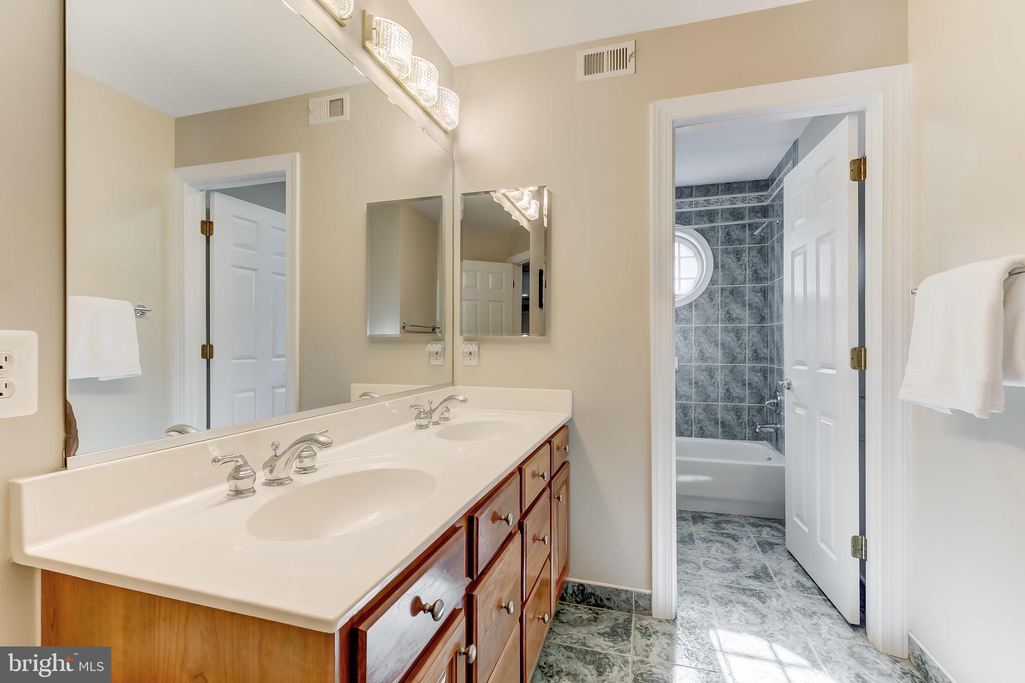 703 Malvern Avenue Towson, MD 21204 - Photo 27 of 45 Hall Bath