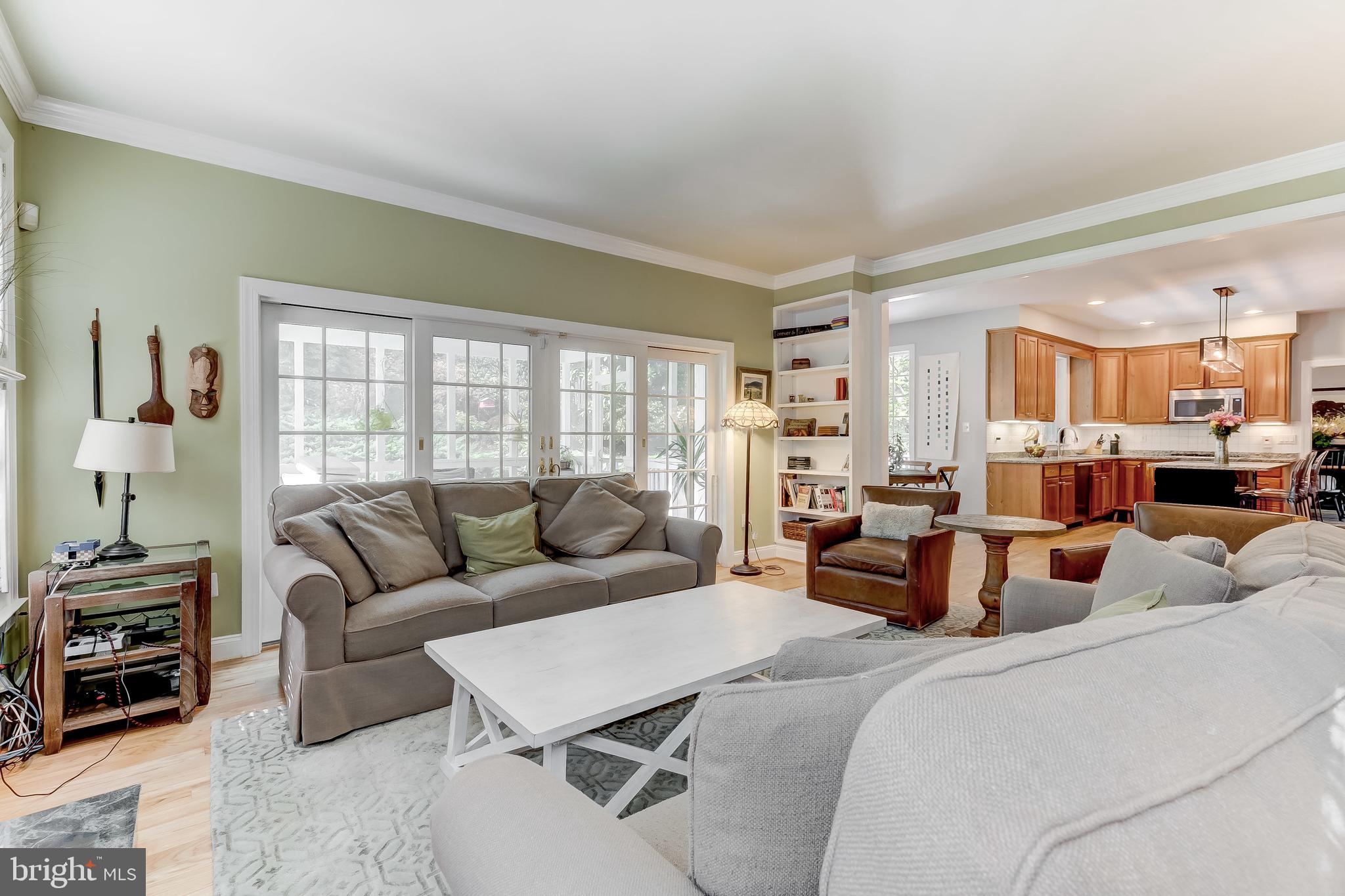 703 Malvern Avenue Towson, MD 21204 - Photo 10 of 45 Family Room