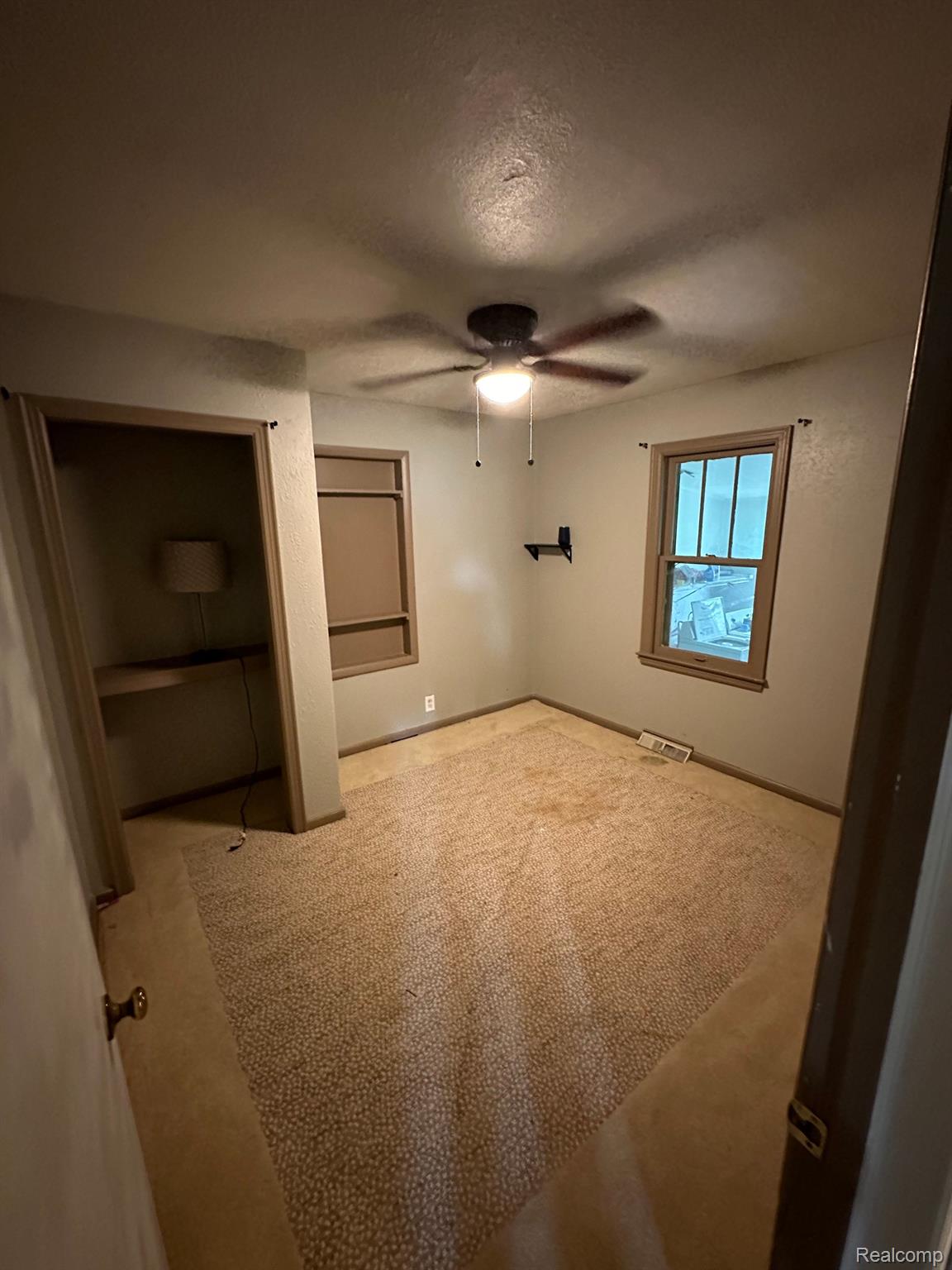 2259 Howe Road Burton, MI 48519 - Photo 16 of 25 Gallery Image 16